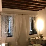 Carina House 3* Velence